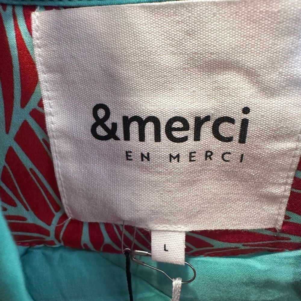 Red and Teal Patterned Spring Vest - Picture 11 of 11